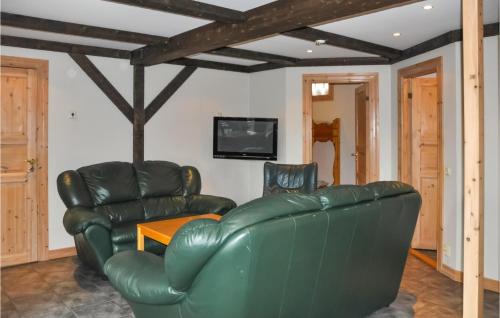 Stoten Apartment | Inviting Apartment in Slen with Panoramic Views for Families