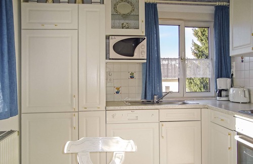 Laakirchen Apartment | Cozy 1 Bedroom Stay in Salzburg with Pool and Spa