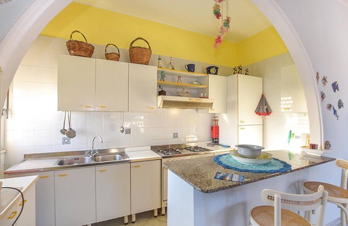 Scoglitti Apartment | Discover Unique Oriental-Style Accommodation with Ocean Views