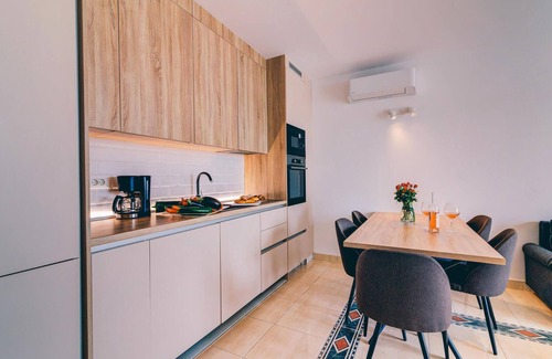 Selce Apartment | Relaxing 2 Bedroom Getaway in Beautiful Selce