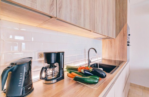 Selce Apartment | Relaxing 2 Bedroom Getaway in Beautiful Selce
