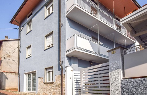 Soriso Apartment | Cozy 1 Bedroom Retreat in Soriso with Lake View Amenities