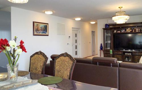 Municipality of Sukosan Apartment | Elegant Apartment in Sukosan with Pool and Free Wifi