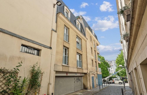 Quartier Sainte-Marguerite Apartment | Cozy Apartment in Central Paris with Family-Friendly Amenities