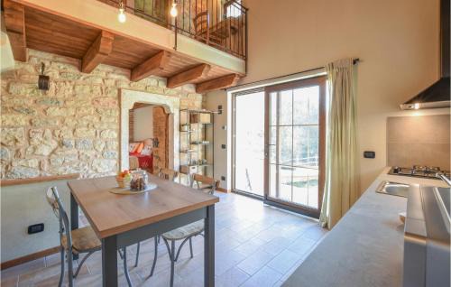 Velo Veronese Apartment | Cozy Apartment in Velo Veronese with Free Wifi & Pet Friendly