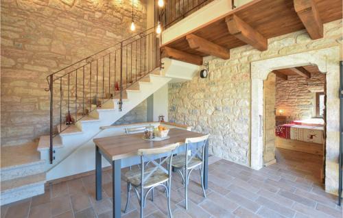 Velo Veronese Apartment | Cozy Apartment in Velo Veronese with Free Wifi & Pet Friendly