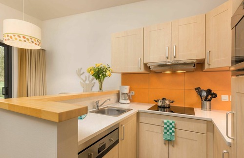 Hattigny House | Cozy Villa Apartment for 6 with Pool, WIFI & Terrace