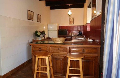Loctudy Villa | Cozy Villa Apartment for 6 with Terrace and Pet Friendly