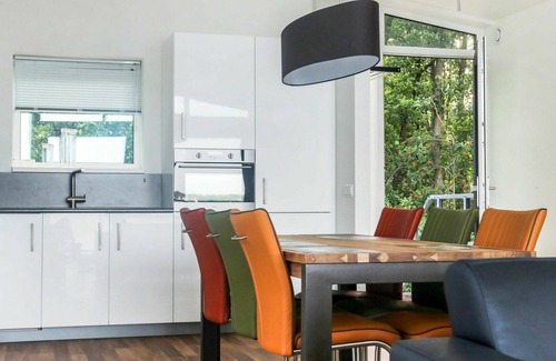 Eelderwolde Villa | Nice apartment in villa for 6 people with WIFI, TV, terrace and parking