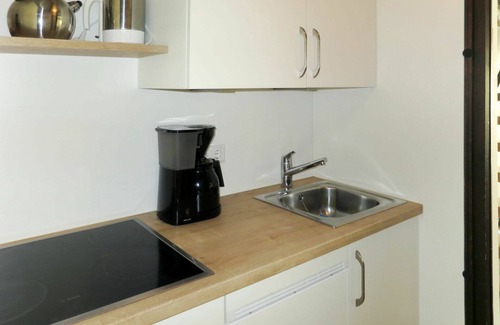 Siegsdorf House | Cozy Villa Apartment for 4 with Balcony and Pet Friendly
