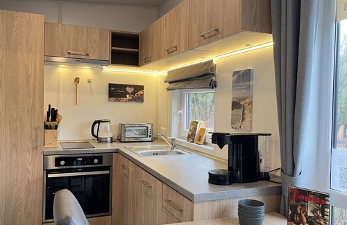 Wemding House | Cozy Villa Apartment for 4: A Pet-Friendly Retreat