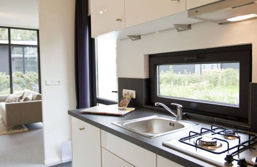 Belfeld House | Relaxing Villa Apartment for 4 with Pool and WiFi Access