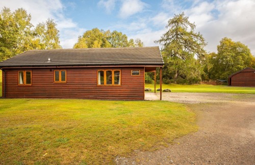 Balnain House | Nice apartment in villa for 6 people with WIFI, TV, pets allowed and parking