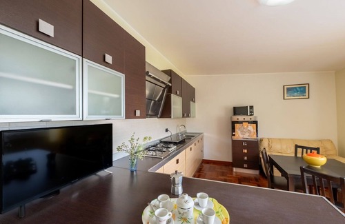Silvi Villa | Nice apartment in villa for 4 people with pool, A/C, WIFI, TV, patio, pets allowed and parking
