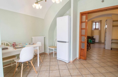 Fabrica di Roma Apartment | Cozy Apartment for 4 with WiFi, Parking & Lake Views