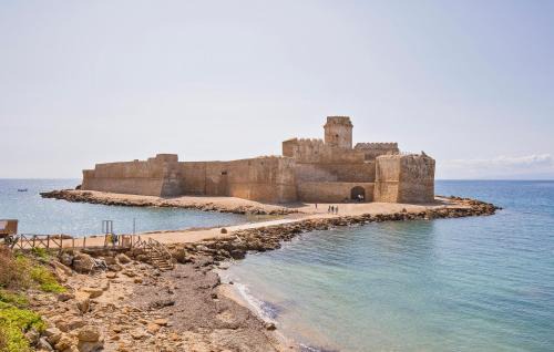 Isola di Capo Rizzuto Apartment | Family-Friendly 2 Bedroom Apartment in Isola Di Capo Rizzuto