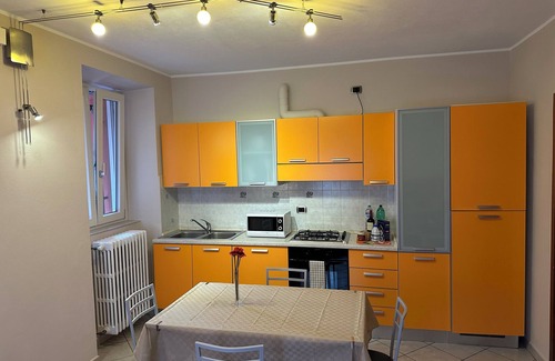 Lezzeno Apartment | Cozy Getaway Near Beach with Pool and Ocean Views