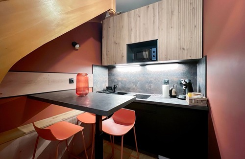 Quartier Sainte-Marguerite Apartment | Nice apartment near the Place de la Nation