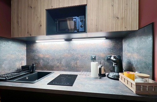 Quartier Sainte-Marguerite Apartment | Nice apartment near the Place de la Nation