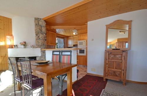 Verbier Apartment | Perfect Apartment Steps from Amenities and Transport