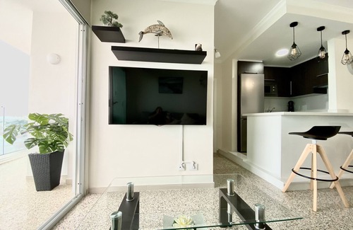 La Garita Apartment | Beachfront Apartment with Large Terrace & Spa Amenities