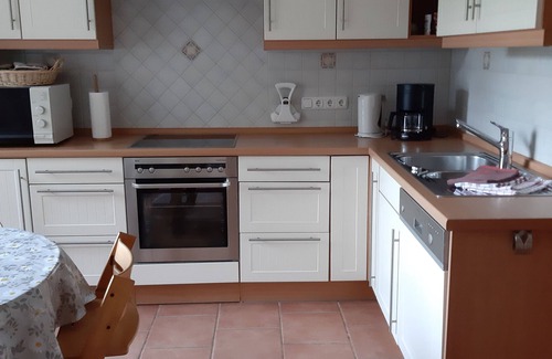 Suxdorf Condo | Idyllic Farm Stay: Child-Friendly Apartment with Kitchen