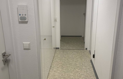 Oststadt Apartment | Inviting Apartment with Balcony near Hoepfner Castle