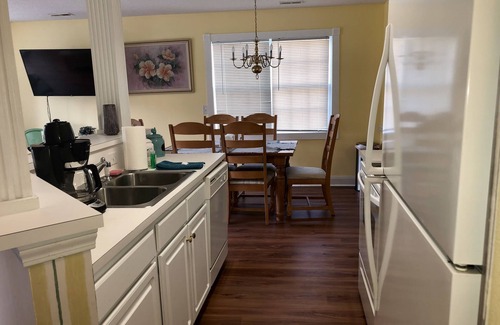 Calabash Apartment | Golf Course View Apartment in Brunswick Golf - Rated 10/10