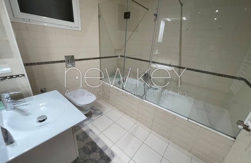 Les Berges Du Lac II Apartment | Prime Location: Family-Friendly Apartment Awaits You