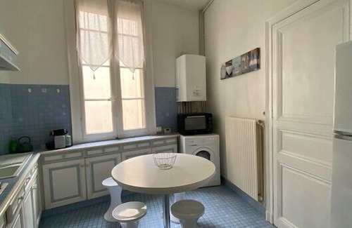 Viarme Apartment | Cozy Apartment with Balcony in Central Nantes Awaits You!