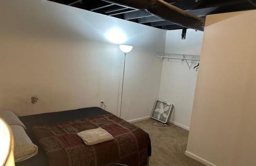 Medina Apartment | Nice Basement room in the house