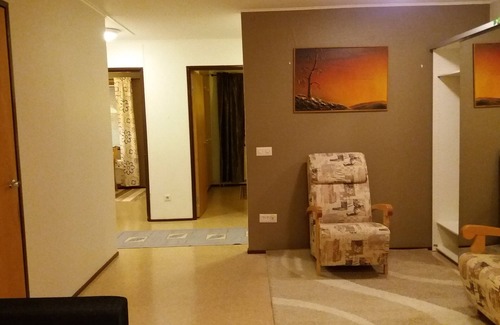 Vaasa Apartment | Spacious Apartment in Vaasa with Breakfast and Kitchen