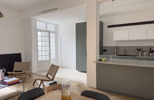 Mantega Apartment | Oceanfront Retreat at Nice Côte d'Azur by ASKME FRANCE