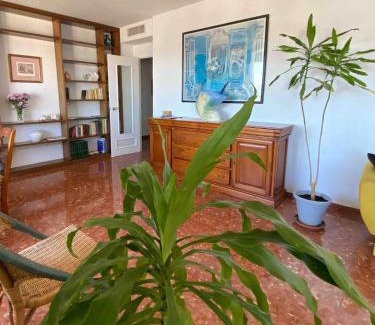 Huerta del Rey Vallellano Apartment | Elegant Central Flat with Breathtaking Views, Rated 9.2/10