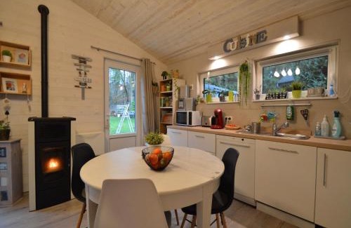 Saint-Leger Ski Chalet | Cozy Chalet Retreat by the Woods in Saint Lger