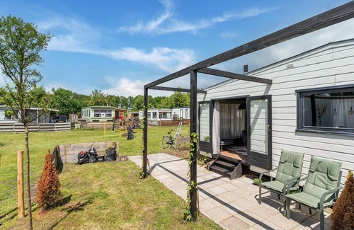 De Pol Ski Chalet | Nice chalet in De Pol with barbecue and outdoor fireplace