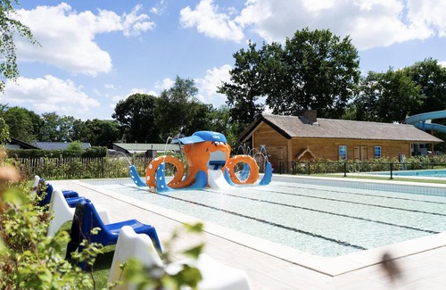 Kaatsheuvel Ski Chalet | Cozy Chalet with Air Conditioning, Close to Efteling