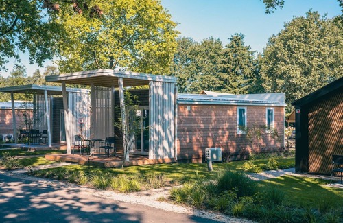 Kaatsheuvel Ski Chalet | Cozy Chalet with Air Conditioning, Close to Efteling