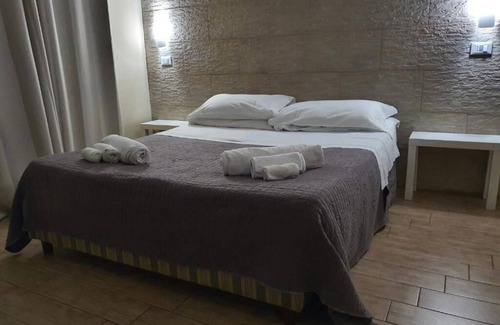 Corso dei Mille - Sant'Erasmo House | Bright and Cozy Room with Kitchen for Your Next Getaway
