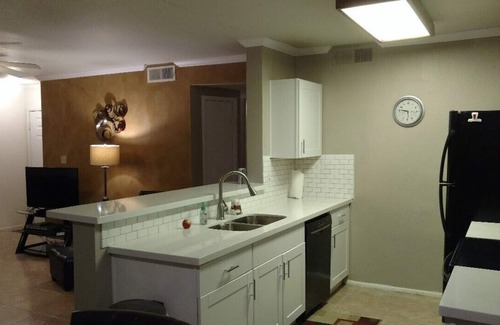Chandler Condo | Cozy Ground Floor Condo with Pool & Pet-Friendly Amenities