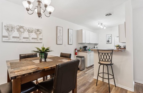 Gainesville Apartment | Cozy Condo Retreat - Steps from Shands & UF