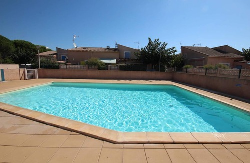 Portiragnes-Plage House | Charming Garden Retreat with Pool and Ocean View