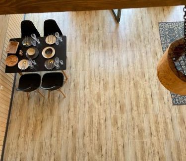 Kaputan Ski Chalet | Charming Cottage in Dilijan with Hot Tub and Kitchen