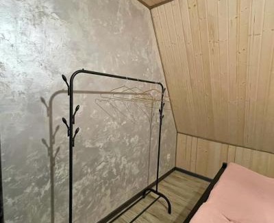Kaputan Ski Chalet | Charming Cottage in Dilijan with Hot Tub and Kitchen