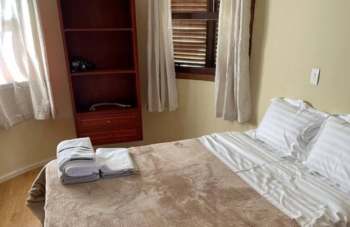 Campos do Jordao Cottage | Nice country house with built-in fireplace