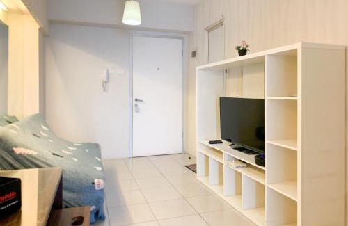 Pluit Apartment | Elegant 2BR Apartment at Green Bay Pluit by Travelio