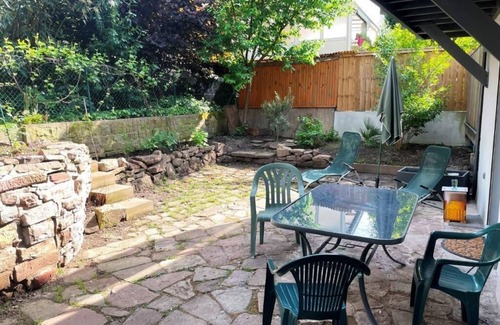 Plaine des Bouchers Apartment | Nice flat in villa, quiet 10mn from the center, streetcar 100m, free parking.
