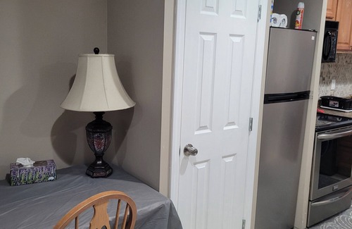 Levittown House | Cozy Retreat in a Peaceful Neighborhood - Your Home Away