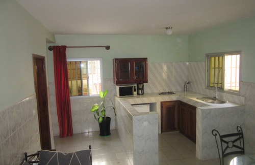 Dakar House | Cozy Apartment with Pool and Kitchen for a Relaxing Stay