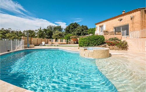 Sainte-Anastasie-sur-Issole House | Elegant Retreat in Ste-Anastasie-s-Issole with Pool & Hot Tub